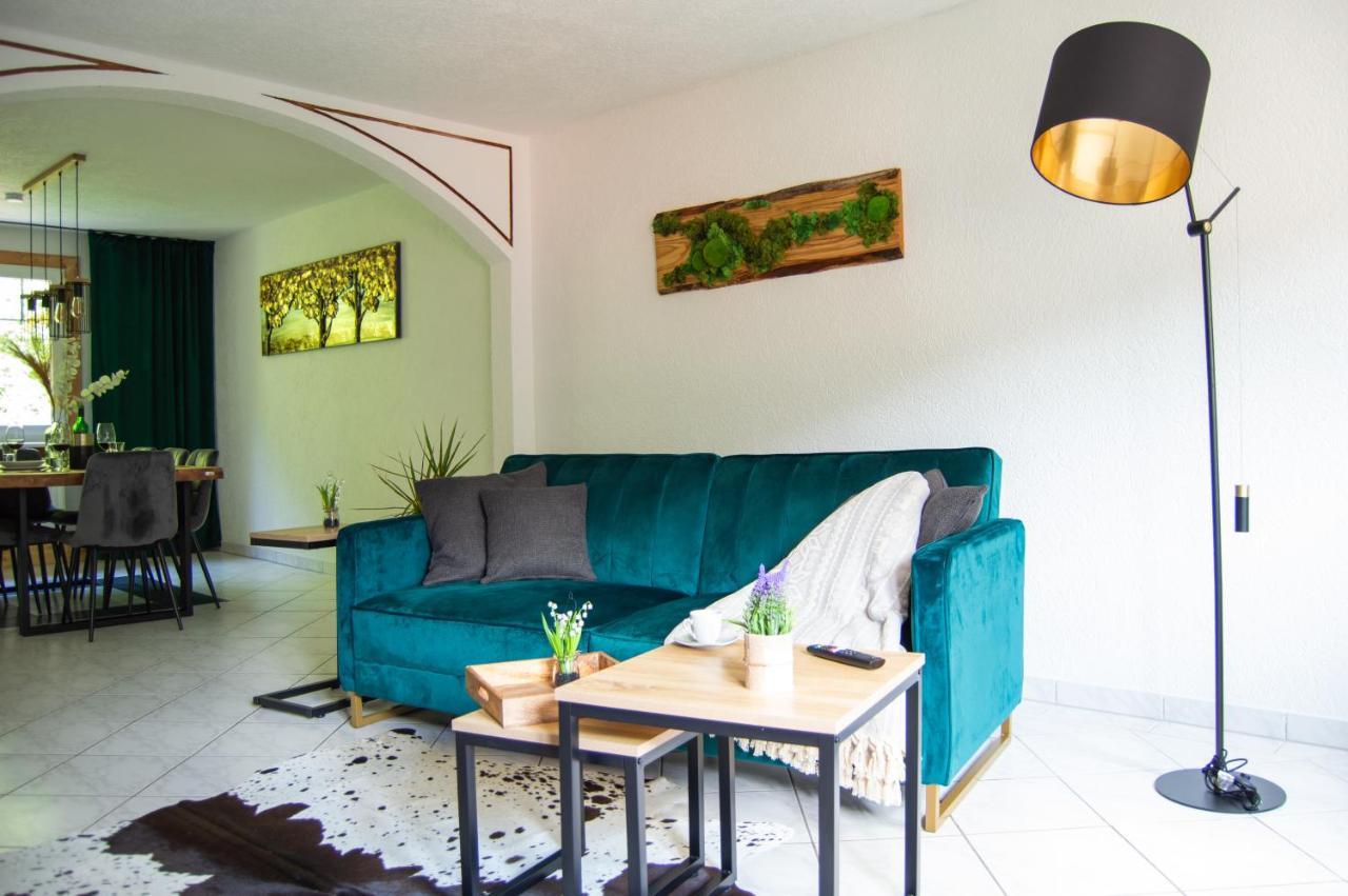 Wellness Mitten In Der Wasserfallstadt Triberg 트리베르크 외부 사진