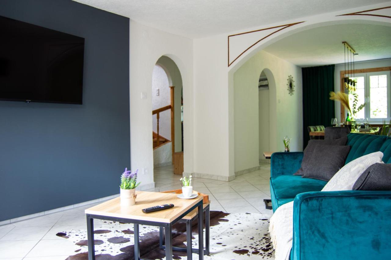 Wellness Mitten In Der Wasserfallstadt Triberg 트리베르크 외부 사진